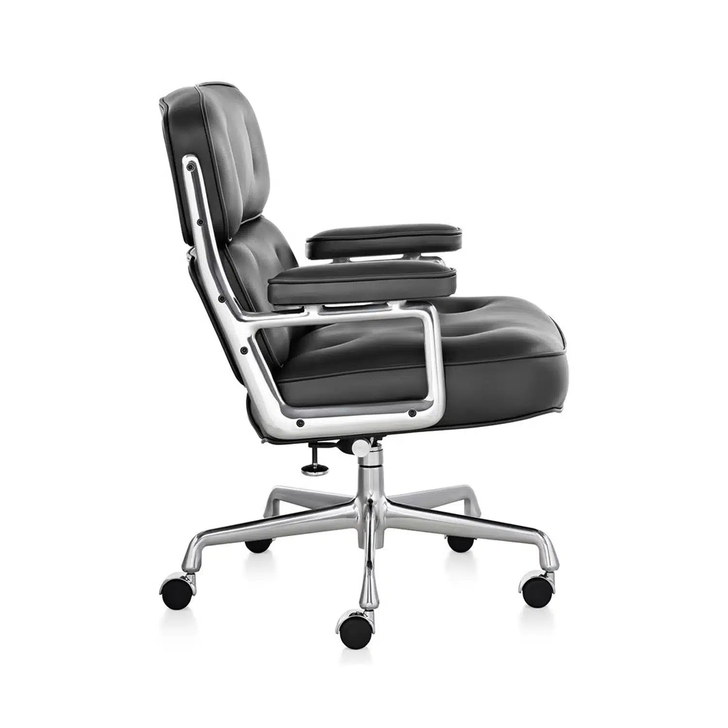 Midcentury Prestige Chair – Replica