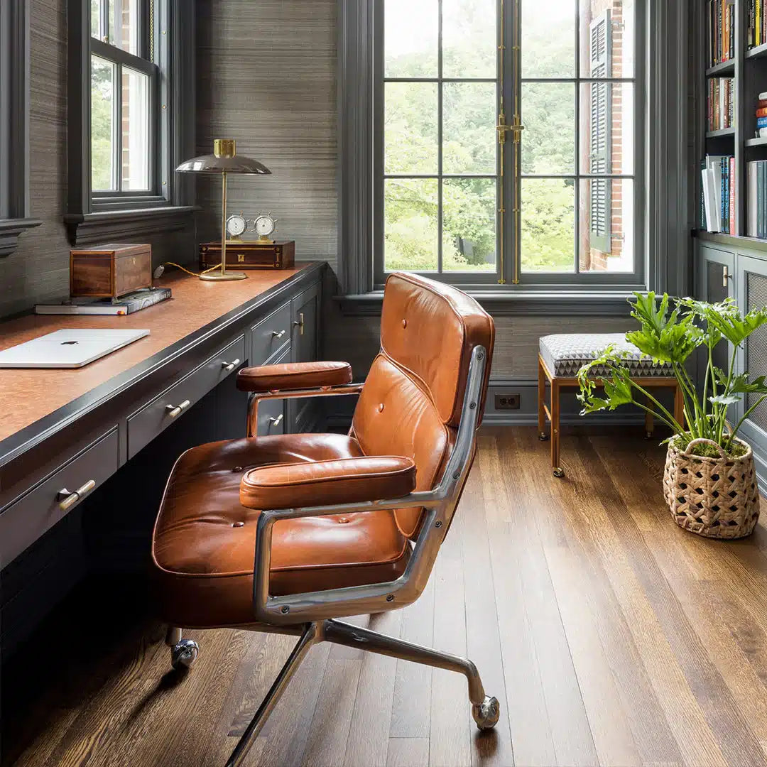 Midcentury Prestige Chair – Replica